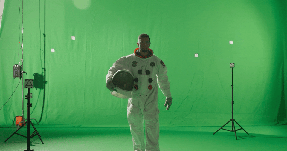 Green Screen
Composite